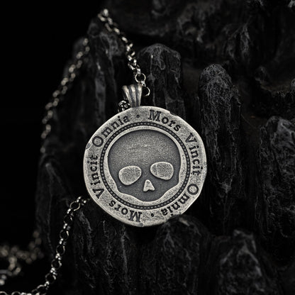 Mors Vincit Omnia